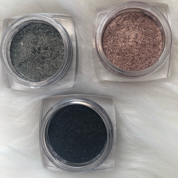 L’oréal Eyeshadow Bundle 👁👁 - Picture 3 of 3